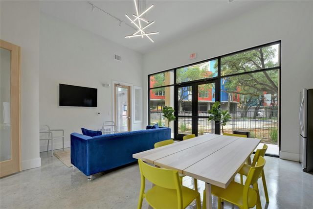 13130 Pond Springs RD 1105, Austin, TX 78729