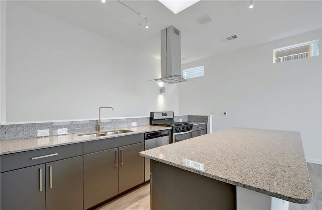 13130 Pond Springs RD 1105, Austin, TX 78729