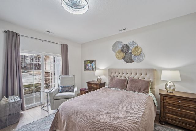 1313 SE University Avenue 102, Waukee, IA 50263