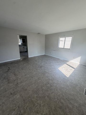 640 S New Jersey Street, Gary, IN 46403