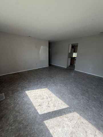 640 S New Jersey Street, Gary, IN 46403