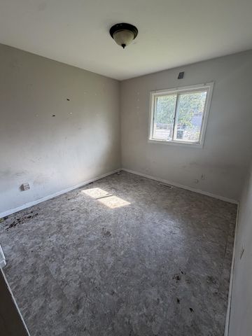 640 S New Jersey Street, Gary, IN 46403