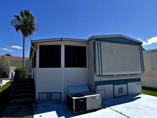 533 Nettles Blvd, Jensen Beach, FL 34957