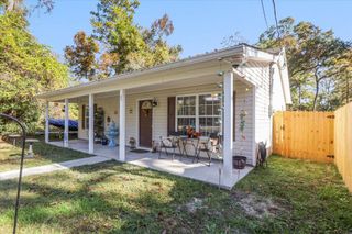 83 Dakota Drive, Crawfordville, FL 32327