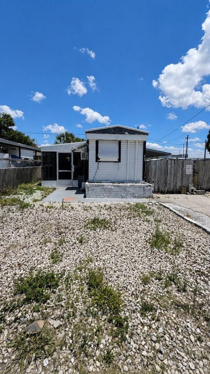 1810 HOLIDAY DRIVE, Holiday, FL 34691