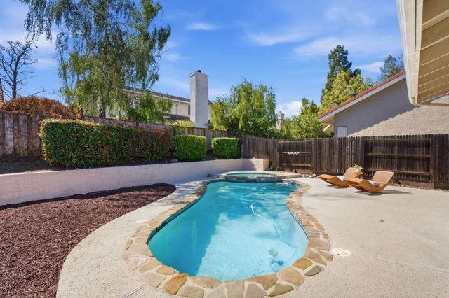 1594 Pam Lane, San Jose, CA 95120