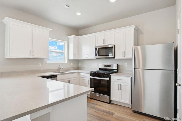 48200 Shetland Drive, Bennett, CO 80102