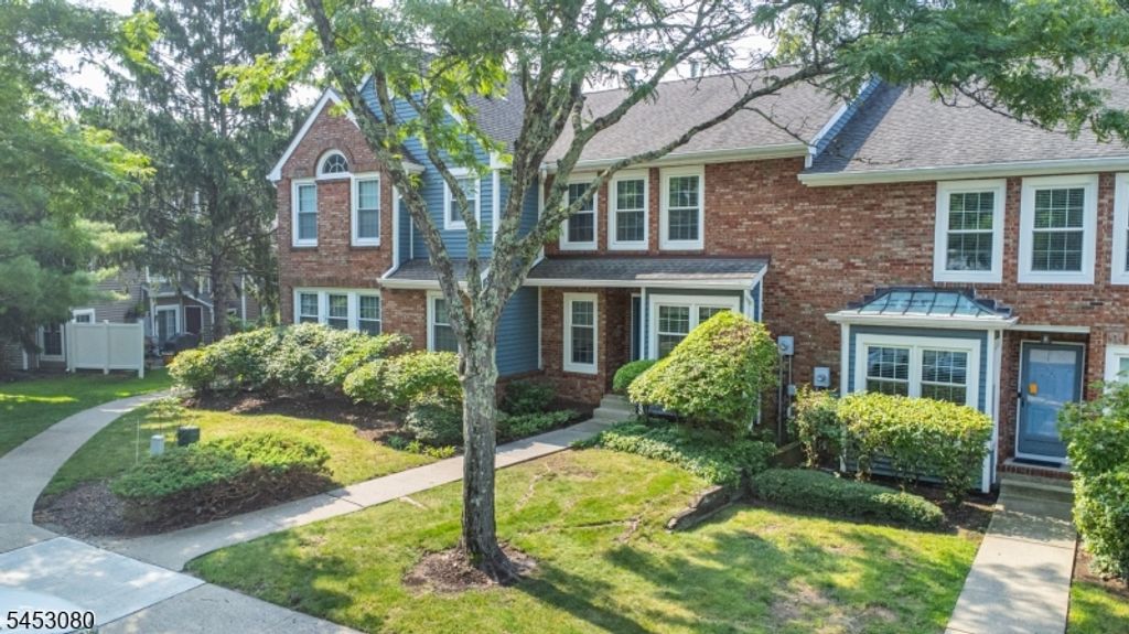 54 Woodledge Ct, Rockaway Twp., NJ 07866 — photo 2