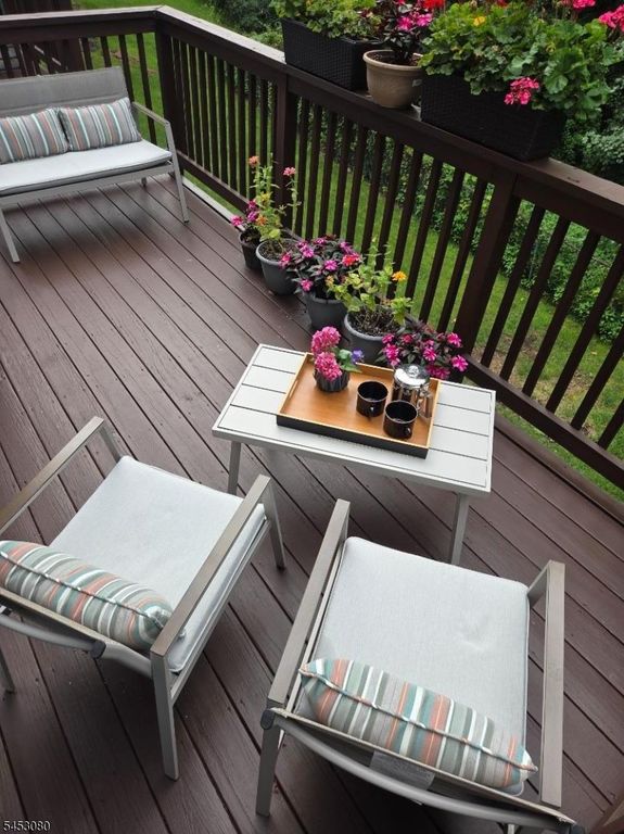 54 Woodledge Ct, Rockaway Twp., NJ 07866 — photo 3