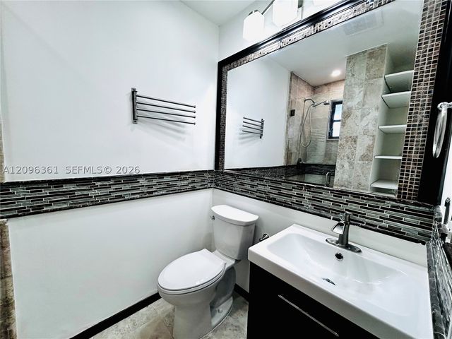 11841 SW 18th St 3-21, Miami, FL 33175