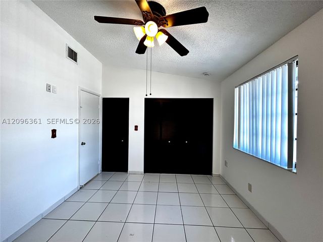 11841 SW 18th St 3-21, Miami, FL 33175