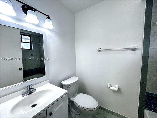 11841 SW 18th St 3-21, Miami, FL 33175