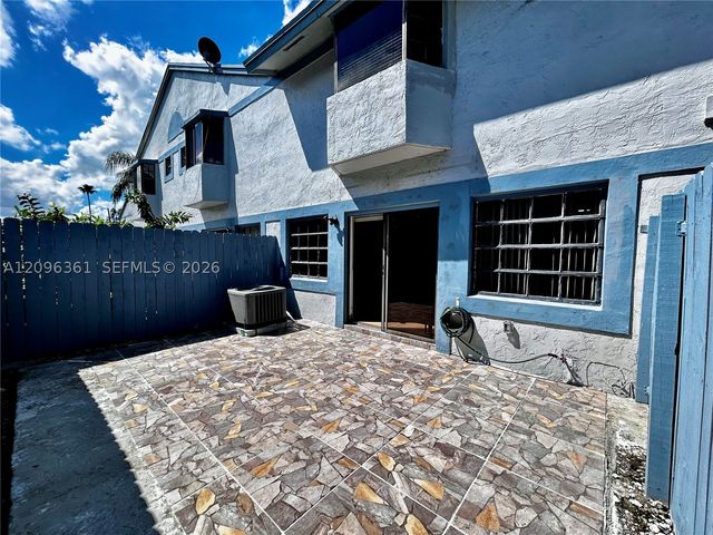 11841 SW 18th St 3-21, Miami, FL 33175