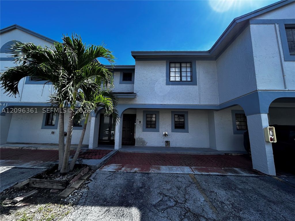 11841 SW 18th St 3-21, Miami, FL 33175