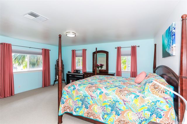 379 Ainahou Street, Honolulu, HI 96825