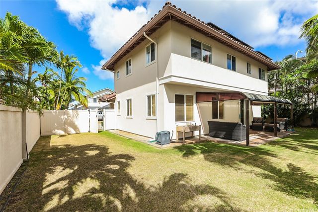 379 Ainahou Street, Honolulu, HI 96825