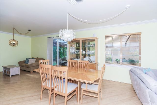 379 Ainahou Street, Honolulu, HI 96825