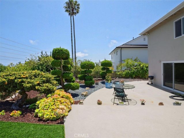 5716 Sunmist Drive, Rancho Palos Verdes, CA 90275