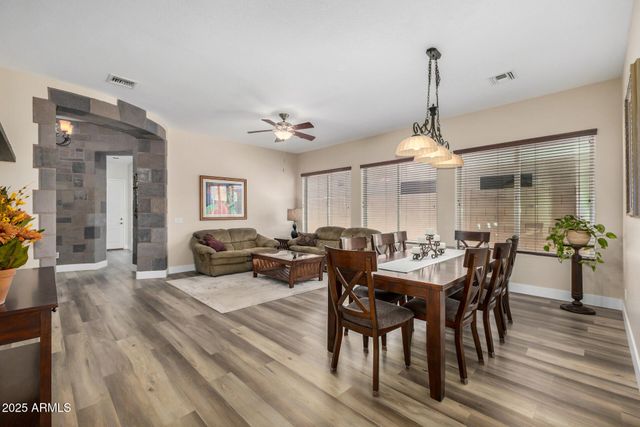 1836 E DESERT Lane, Phoenix, AZ 85042