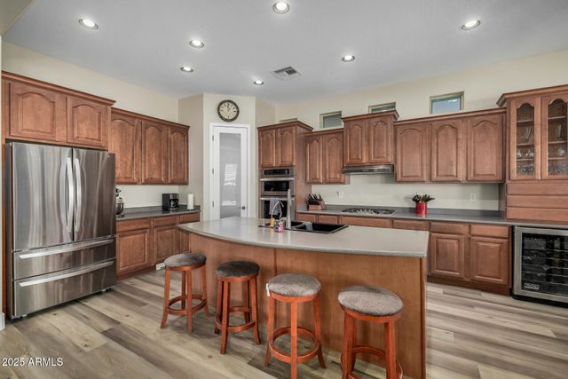 1836 E DESERT Lane, Phoenix, AZ 85042