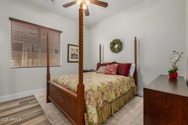 1836 E DESERT Lane, Phoenix, AZ 85042