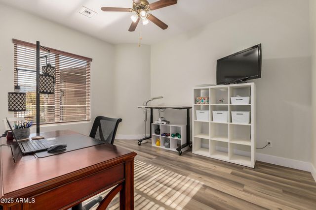 1836 E DESERT Lane, Phoenix, AZ 85042