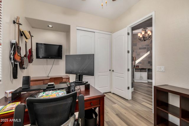 1836 E DESERT Lane, Phoenix, AZ 85042