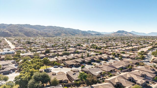 1836 E DESERT Lane, Phoenix, AZ 85042