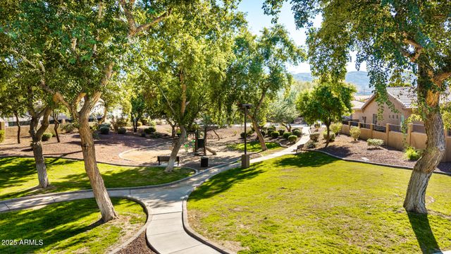 1836 E DESERT Lane, Phoenix, AZ 85042