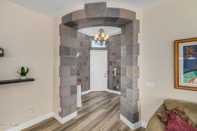 1836 E DESERT Lane, Phoenix, AZ 85042