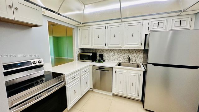 800 Parkview Drive 506, Hallandale Beach, FL 33009