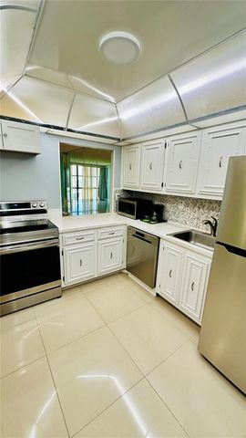 800 Parkview Drive 506, Hallandale Beach, FL 33009