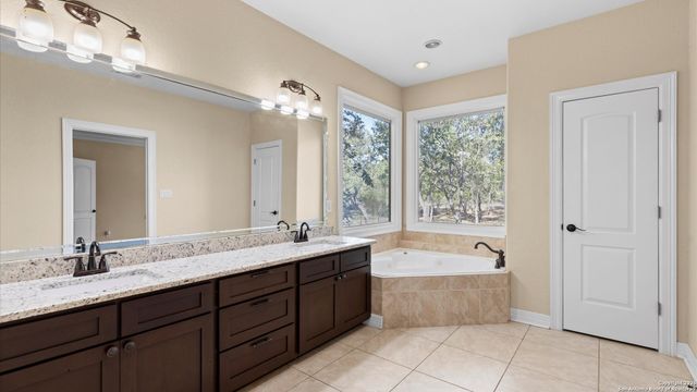 1508 Havenwood, New Braunfels, TX 78132