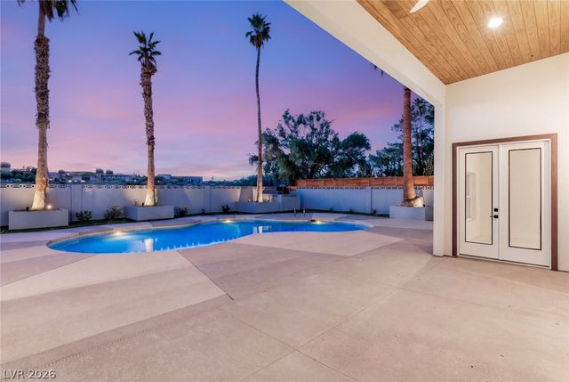 316 Lacy Lane, Las Vegas, NV 89107