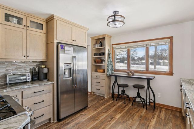 111 Sunrise Avenue N, New Prague, MN 56071