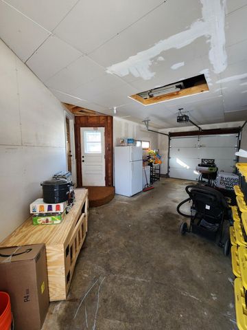 111 Sunrise Avenue N, New Prague, MN 56071