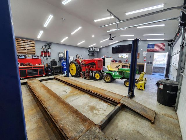 111 Sunrise Avenue N, New Prague, MN 56071