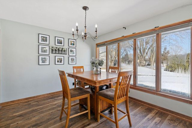 111 Sunrise Avenue N, New Prague, MN 56071