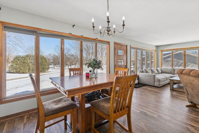 111 Sunrise Avenue N, New Prague, MN 56071