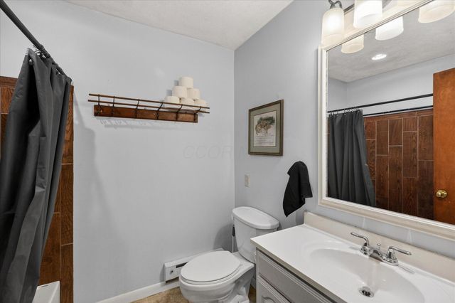 392 Hickory Lane, Washington Court House, OH 43160