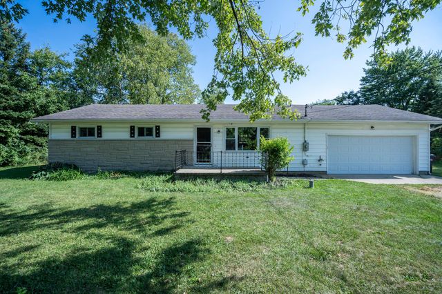 392 Hickory Lane, Washington Court House, OH 43160