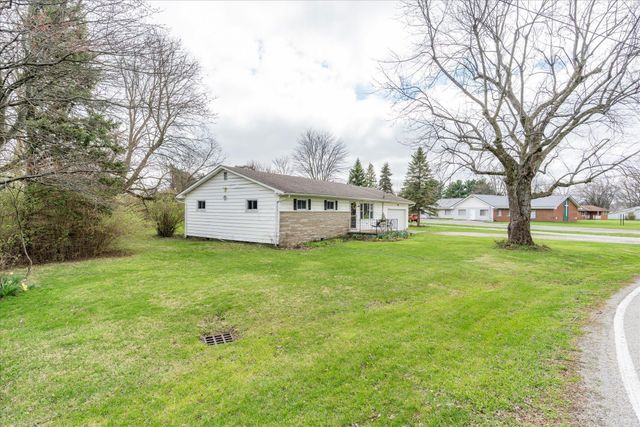 392 Hickory Lane, Washington Court House, OH 43160