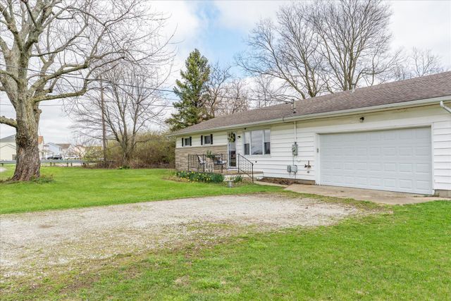 392 Hickory Lane, Washington Court House, OH 43160