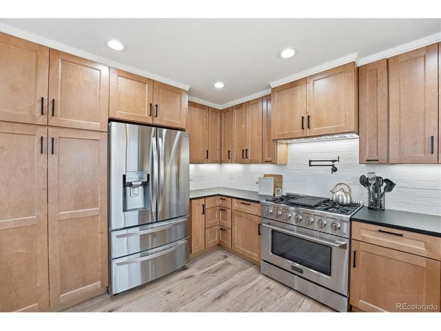 9387 Wolfe Dr, Highlands Ranch, CO 80129