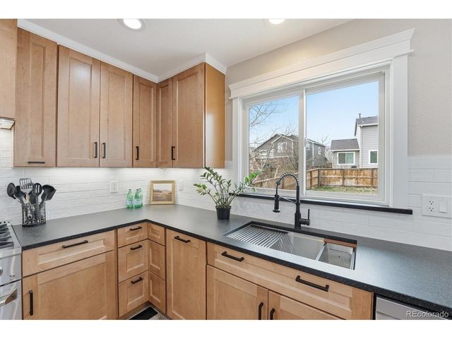 9387 Wolfe Dr, Highlands Ranch, CO 80129