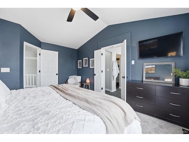 9387 Wolfe Dr, Highlands Ranch, CO 80129