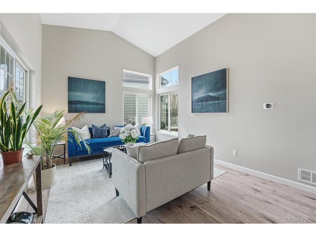 9387 Wolfe Dr, Highlands Ranch, CO 80129