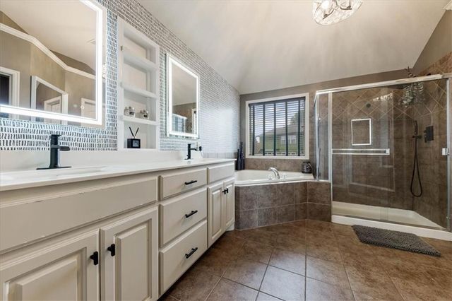 1222 Wiltshire Boulevard, Raymore, MO 64083