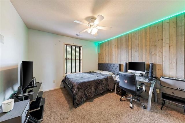 1222 Wiltshire Boulevard, Raymore, MO 64083