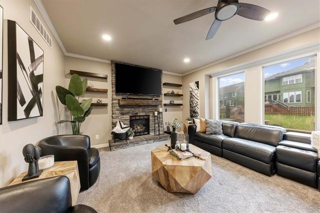 1222 Wiltshire Boulevard, Raymore, MO 64083